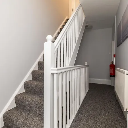 Guest house Dove Court Travel 3 - First Floor Ensuite Almondsbury